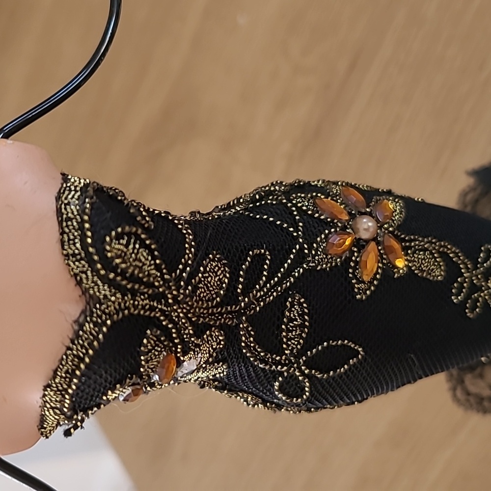 Jowelry hook beautiful détail !